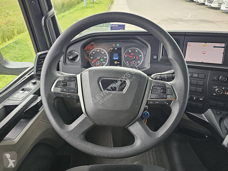 Tahač MAN 18.520