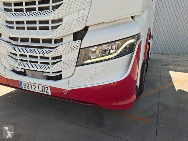 Cabeza tractora Iveco AS 440