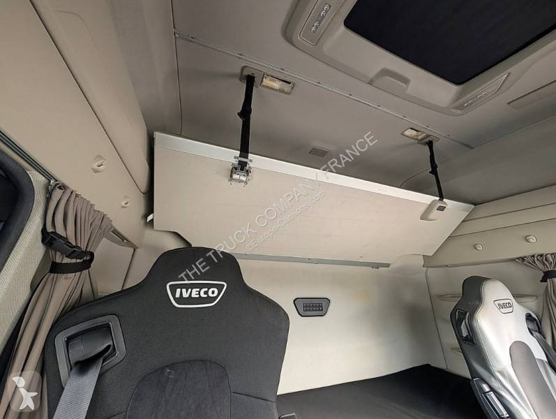 Cabeza tractora Iveco 460 GNL
