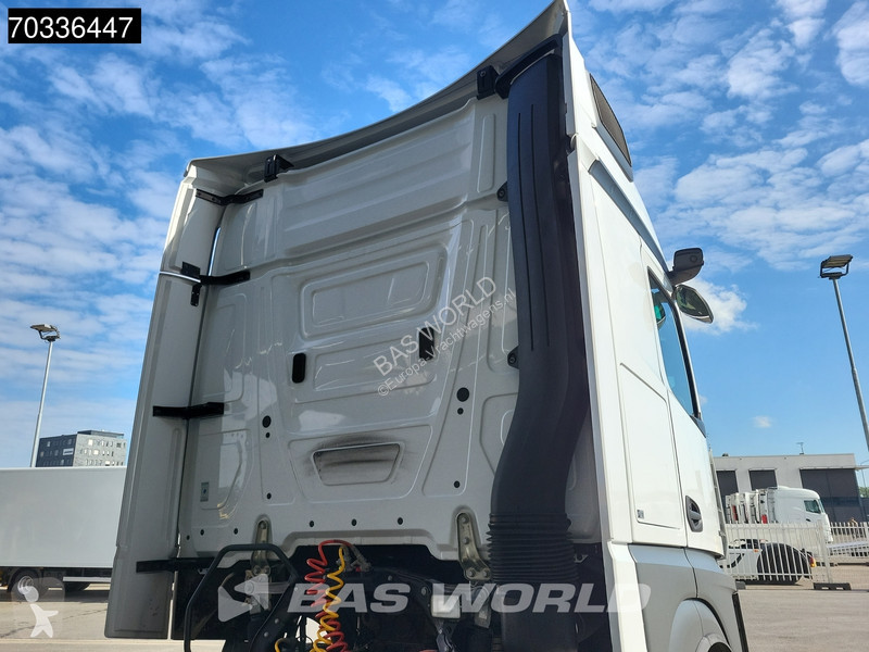Tahač Mercedes 1845 4X2 StreamSpace Retarder...