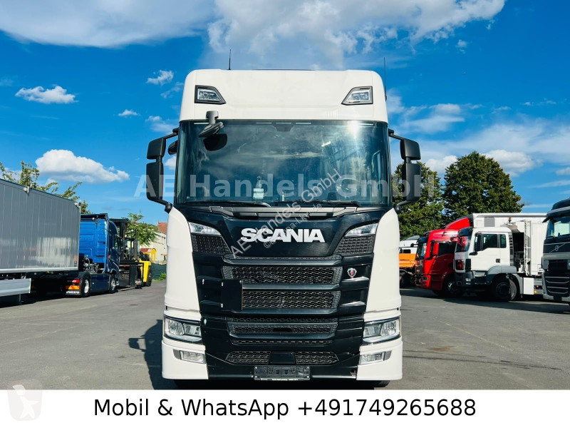 Nyergesvontató Scania High BL...