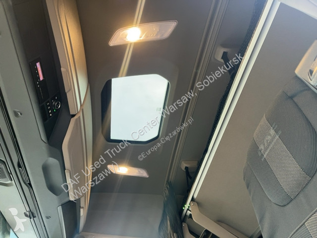 Nyergesvontató DAF n 480 FT 4X2