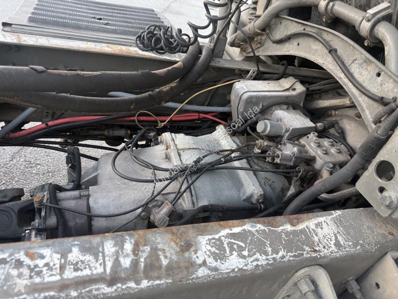 Nyergesvontató Volvo 460 caixa manual  kit...