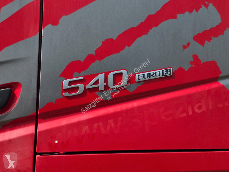 Nyergesvontató Volvo | Retarder / 8 x 4