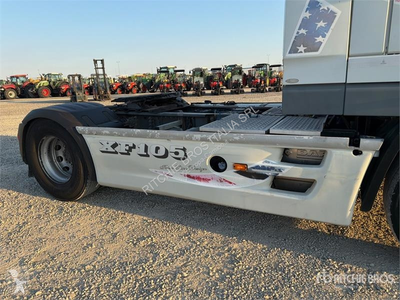 Cabeza tractora DAF 4x2 S/A Sleeper Truck Tractor