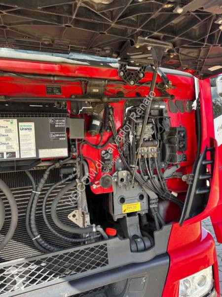 Cap tractor Iveco AS 440 S 48 TP