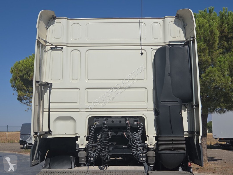 Cap tractor DAF 480