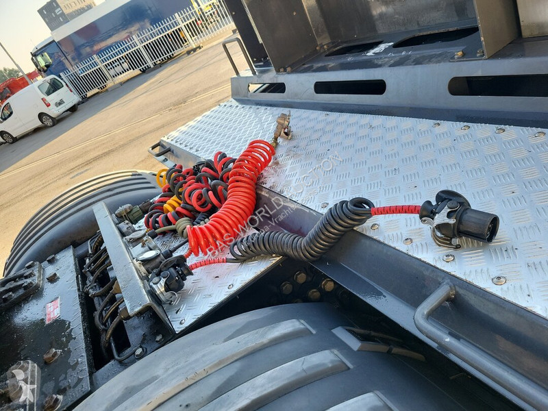 Cap tractor Scania 450