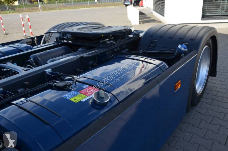 Ciągnik siodłowy Scania 460