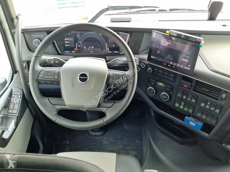 Tractor Volvo 13500 Globetrotter XL Aero 4x2 -...