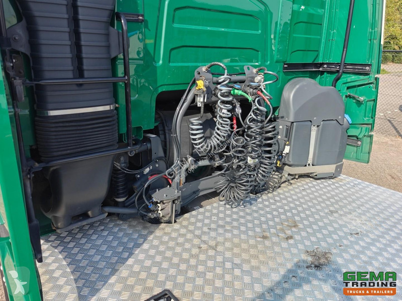 Cap tractor Volvo 460 6x2/4 GlobeTrotter Euro...
