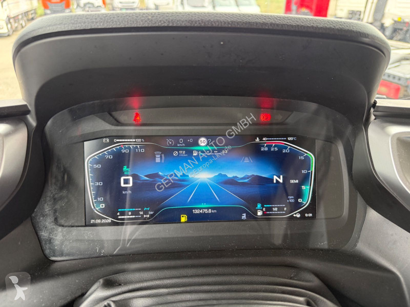 Ciągnik siodłowy Iveco STRALIS S-WAY...