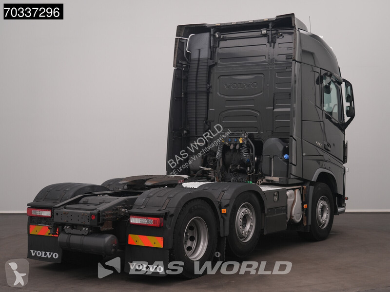 Tractor Volvo 500 6X2 Lift+Lenkachse 70% Tyres