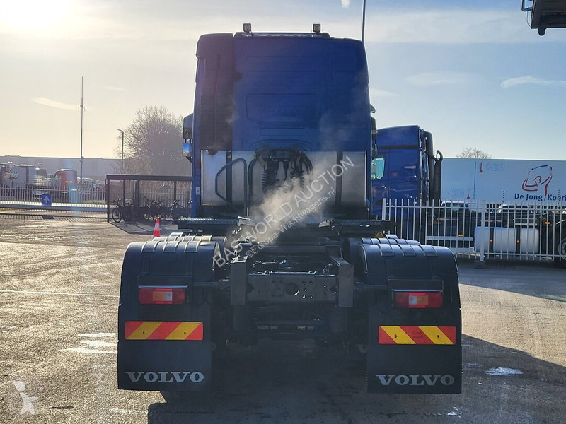 Ciągnik siodłowy Volvo 500