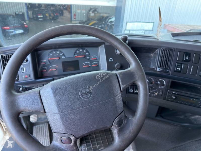 Тягач Volvo 460