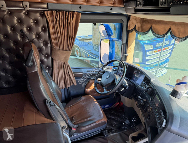 Тягач Scania R520 V8 EURO 6 KING FU AIR...