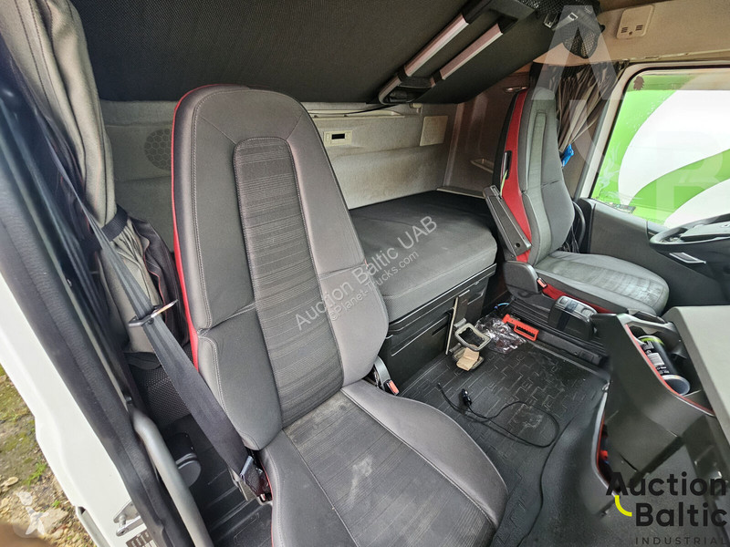Traktor Volvo FH460