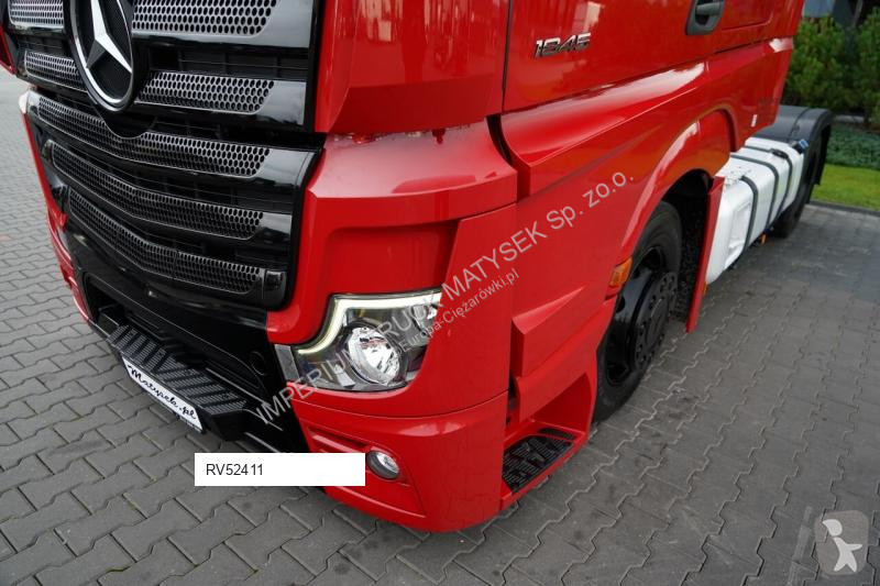 Тягач Mercedes ACTROS 1845