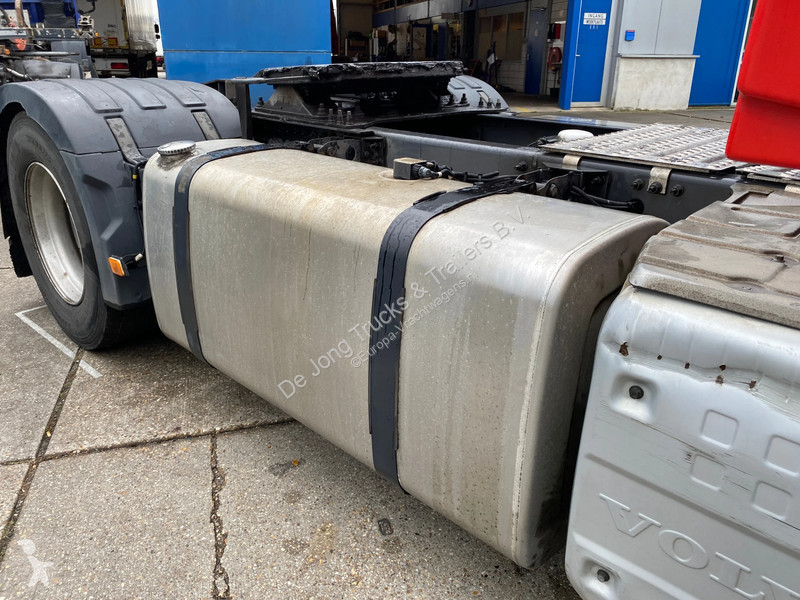 Cabeza tractora Volvo 13420 Globetrotter /...
