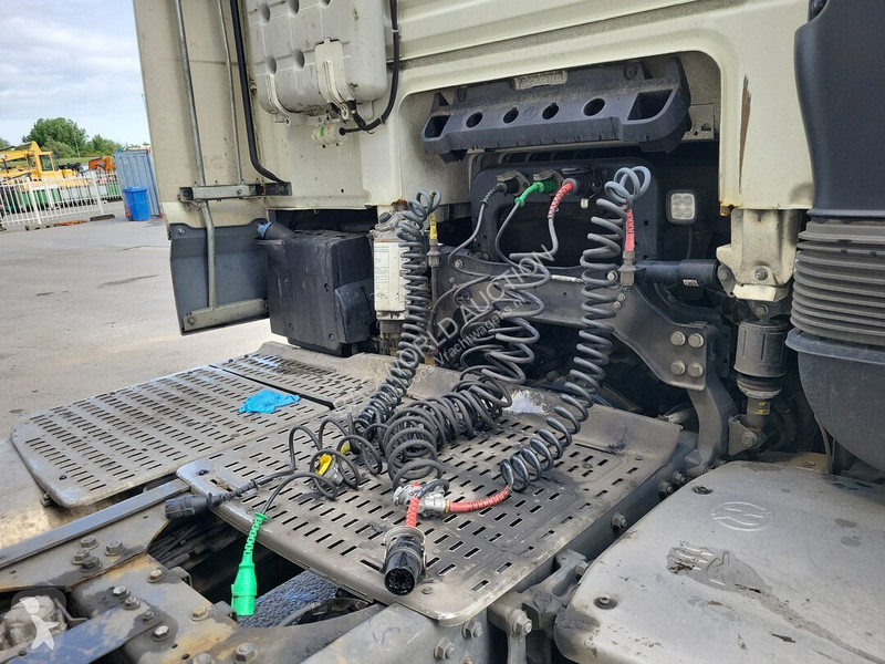 Cabeza tractora DAF 480