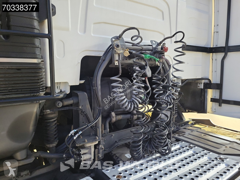 جرار Volvo FH 460 FH 4X2  Globe