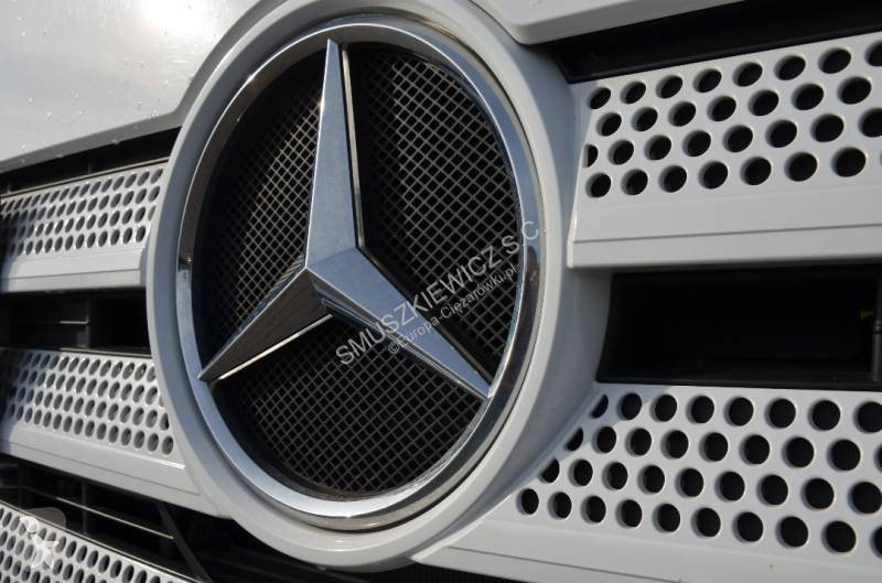 جرار Mercedes