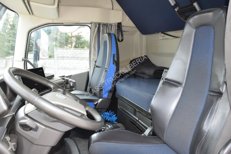 Trekker Volvo 500 Globetrotter XL Varios
