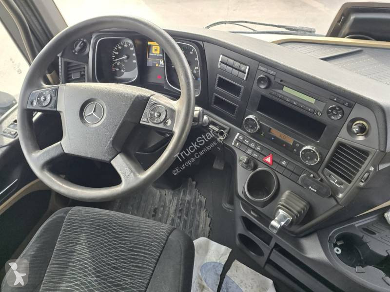 Mercedes 1851 tractor unit