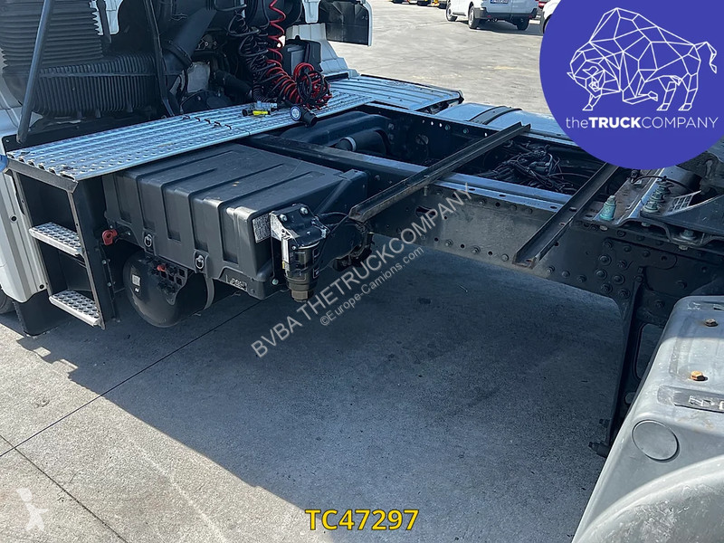 MAN 18.460 tractor unit