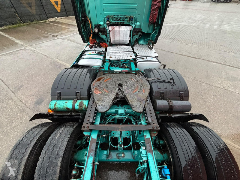 Scania R 520 6x2 RETARDER / DOUBE BOGIE tractor...