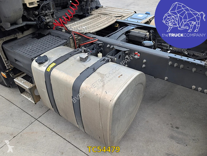 Renault T 460 tractor unit