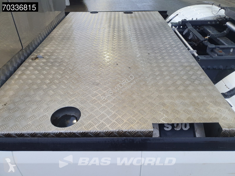 Volvo 750 6X2 Retarder Full-Air 2x Tanks...