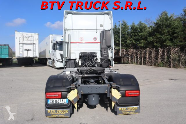DAF XF tractor unit