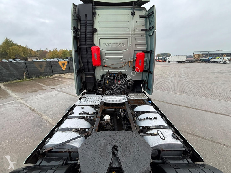 Volvo 4x2 GLOBE XL tractor unit