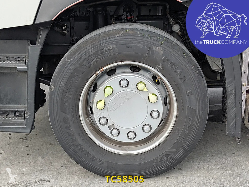 Renault T 520 tractor unit