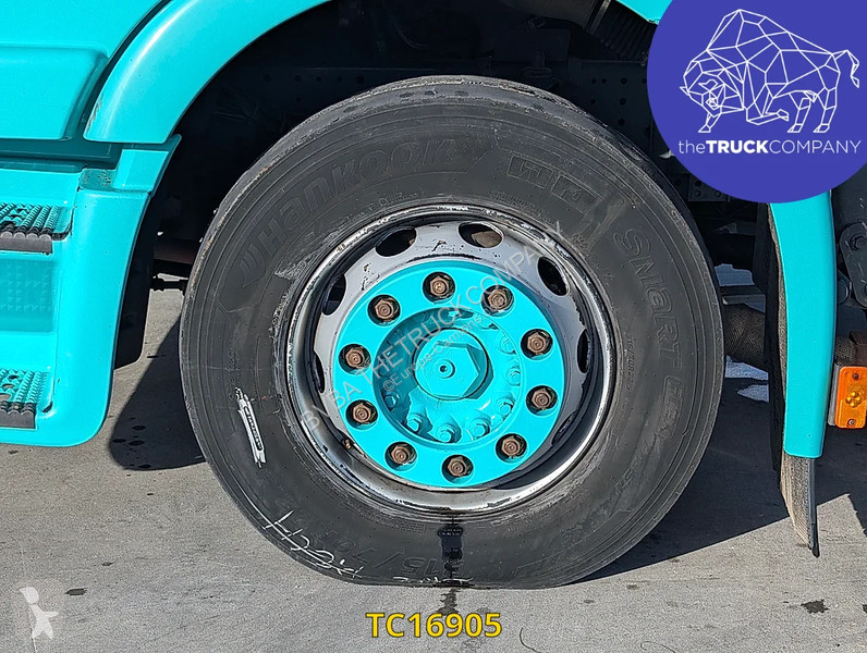 Iveco 400 tractor unit