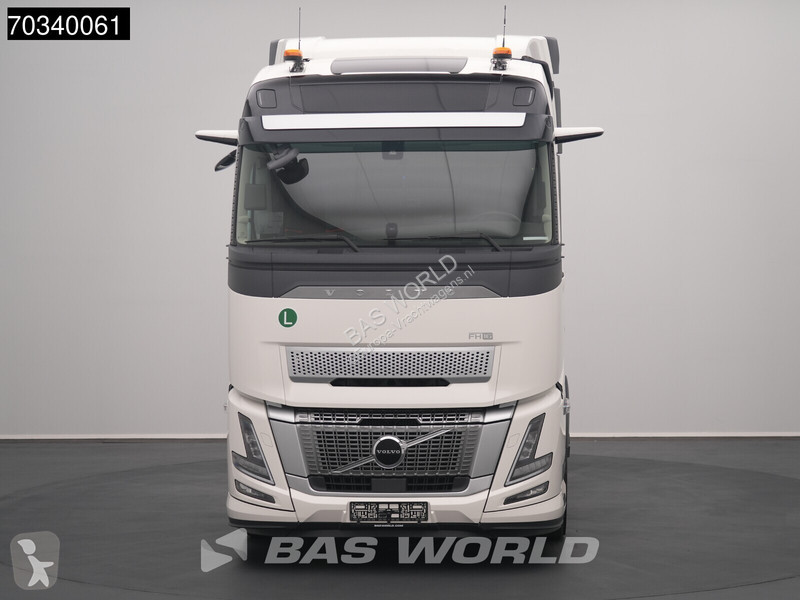 Tahač Volvo 700 FH 4X2 NEW! Retarder 2xTanks...
