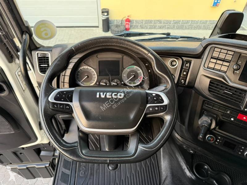 Iveco 530 tractor unit