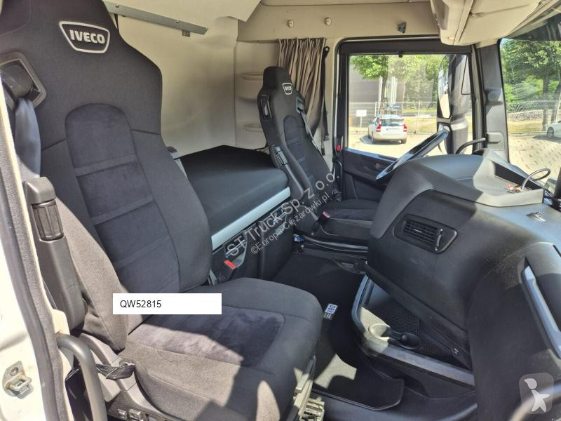 Iveco 460 LNG / STANDARD tractor unit
