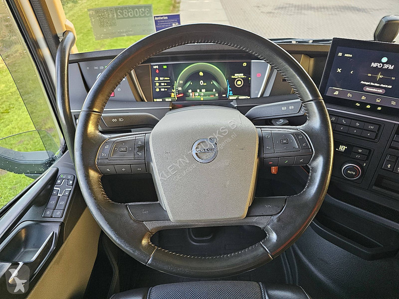Volvo 500 XL tractor unit