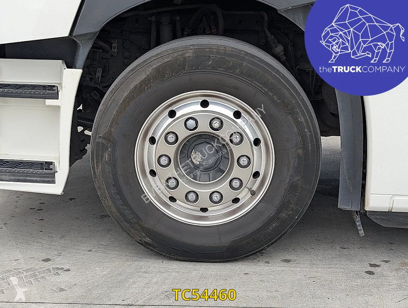 Renault T 520 tractor unit