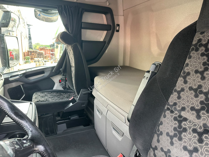Scania 500 tractor unit