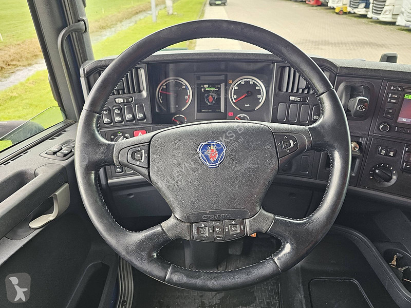 Scania 410 tractor unit