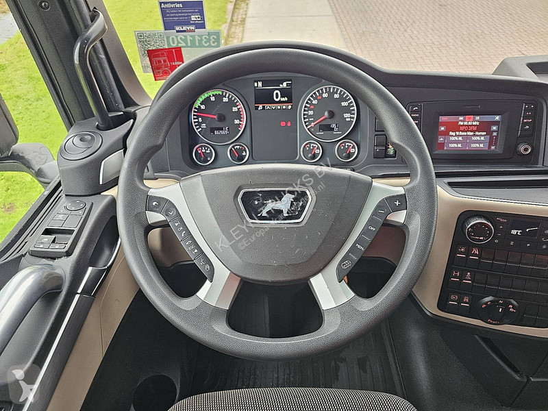 MAN 18.470 tractor unit