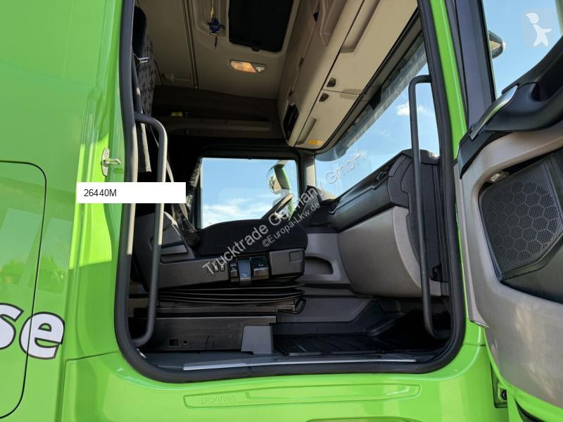 Scania R 410 A4x2NB LNG tractor unit