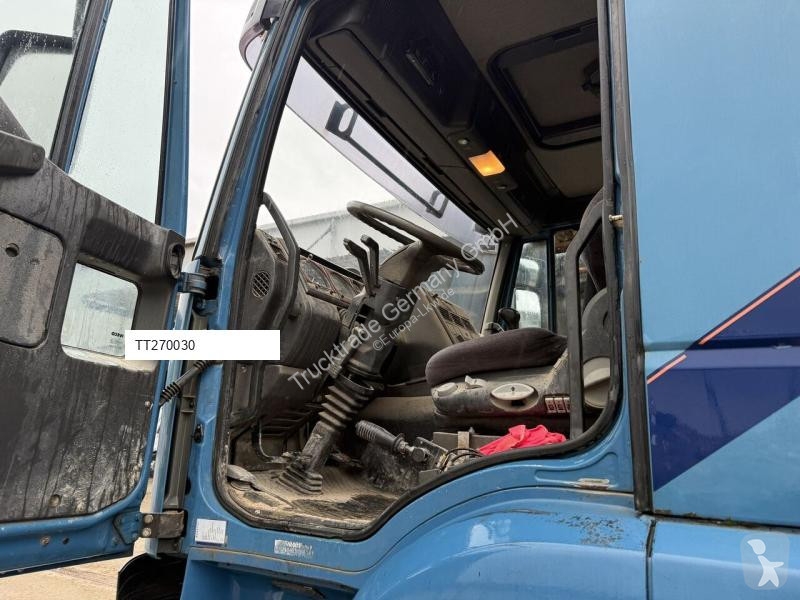 Iveco 190E44W 13 tractor unit