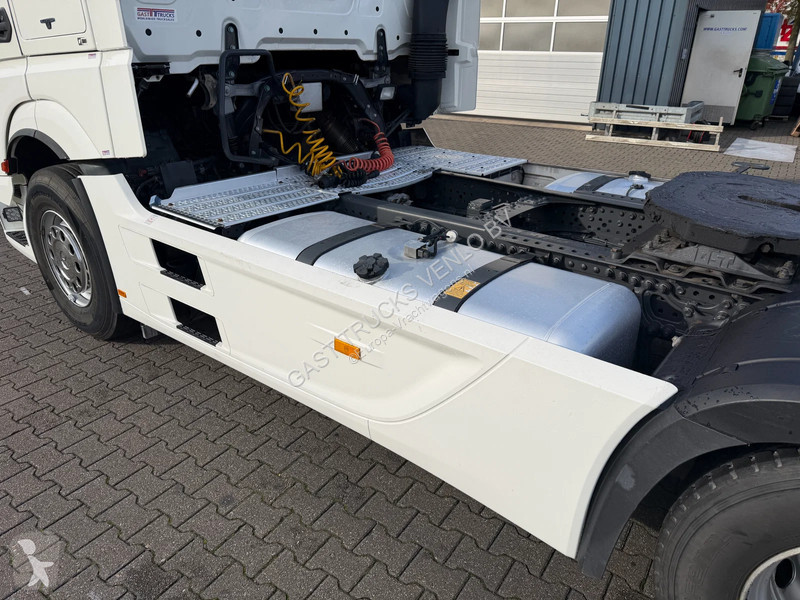 Mercedes 1942 Full Spoiler 2 Tank *NL-Truck*...