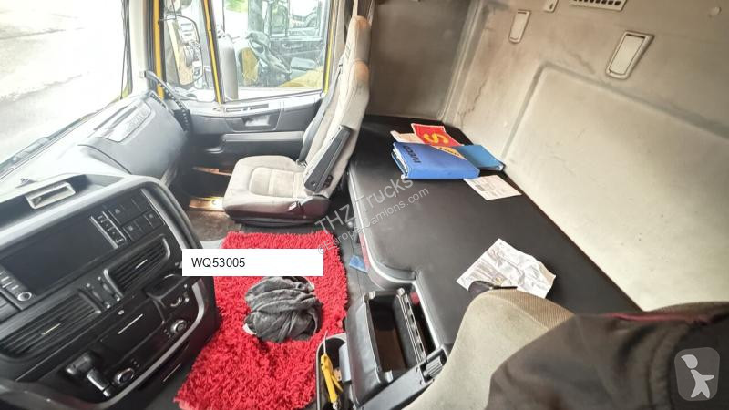 Iveco 460 tractor unit