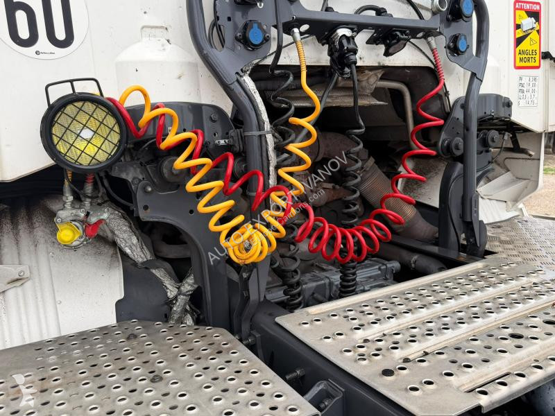 Scania 500 tractor unit