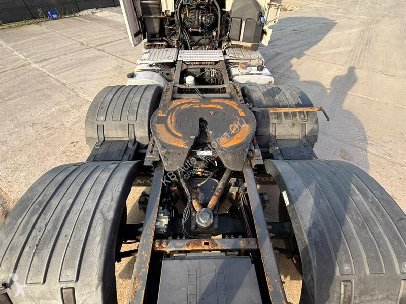 Tahač Volvo 500 6x2 GLOBE XL / HYDRAULICS